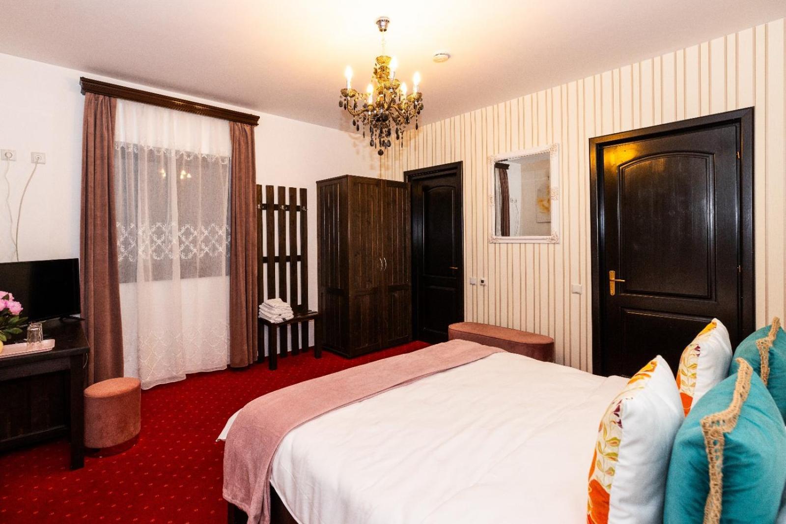 Vila Luca-Hotel Sirnea Luaran gambar