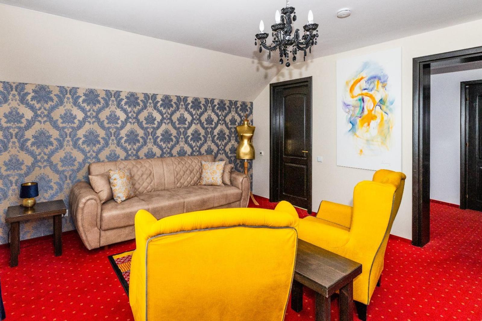 Vila Luca-Hotel Sirnea Luaran gambar