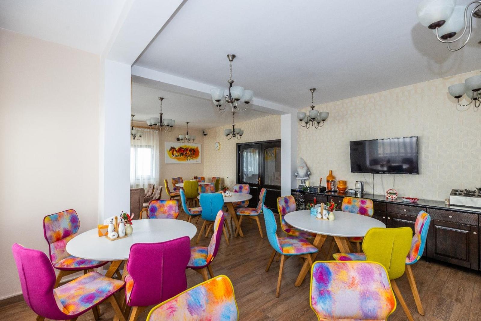 Vila Luca-Hotel Sirnea Luaran gambar