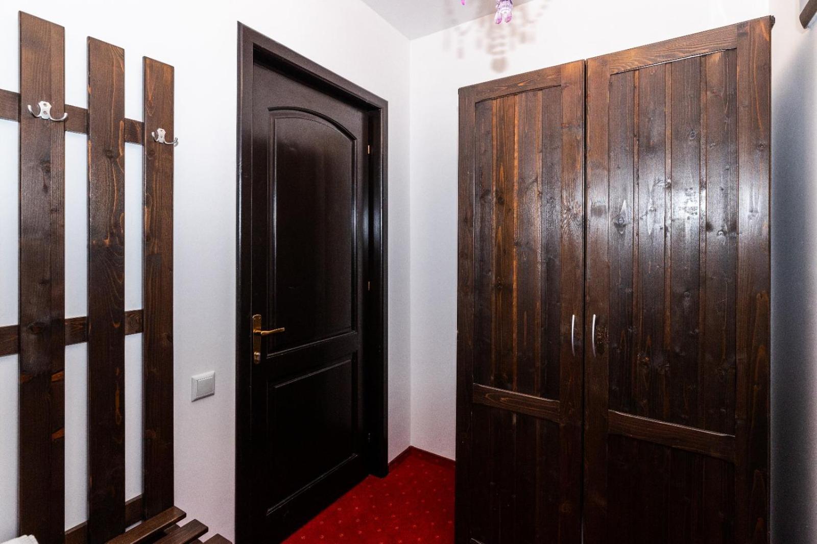 Vila Luca-Hotel Sirnea Luaran gambar