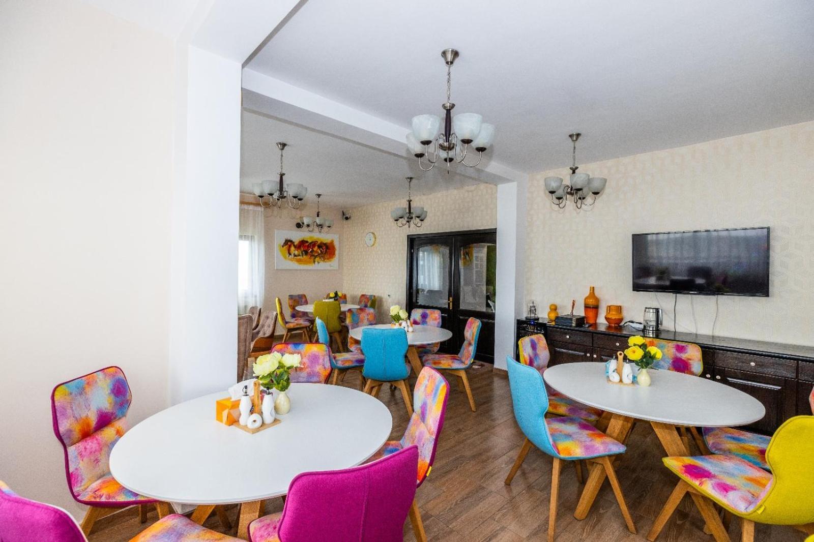 Vila Luca-Hotel Sirnea Luaran gambar