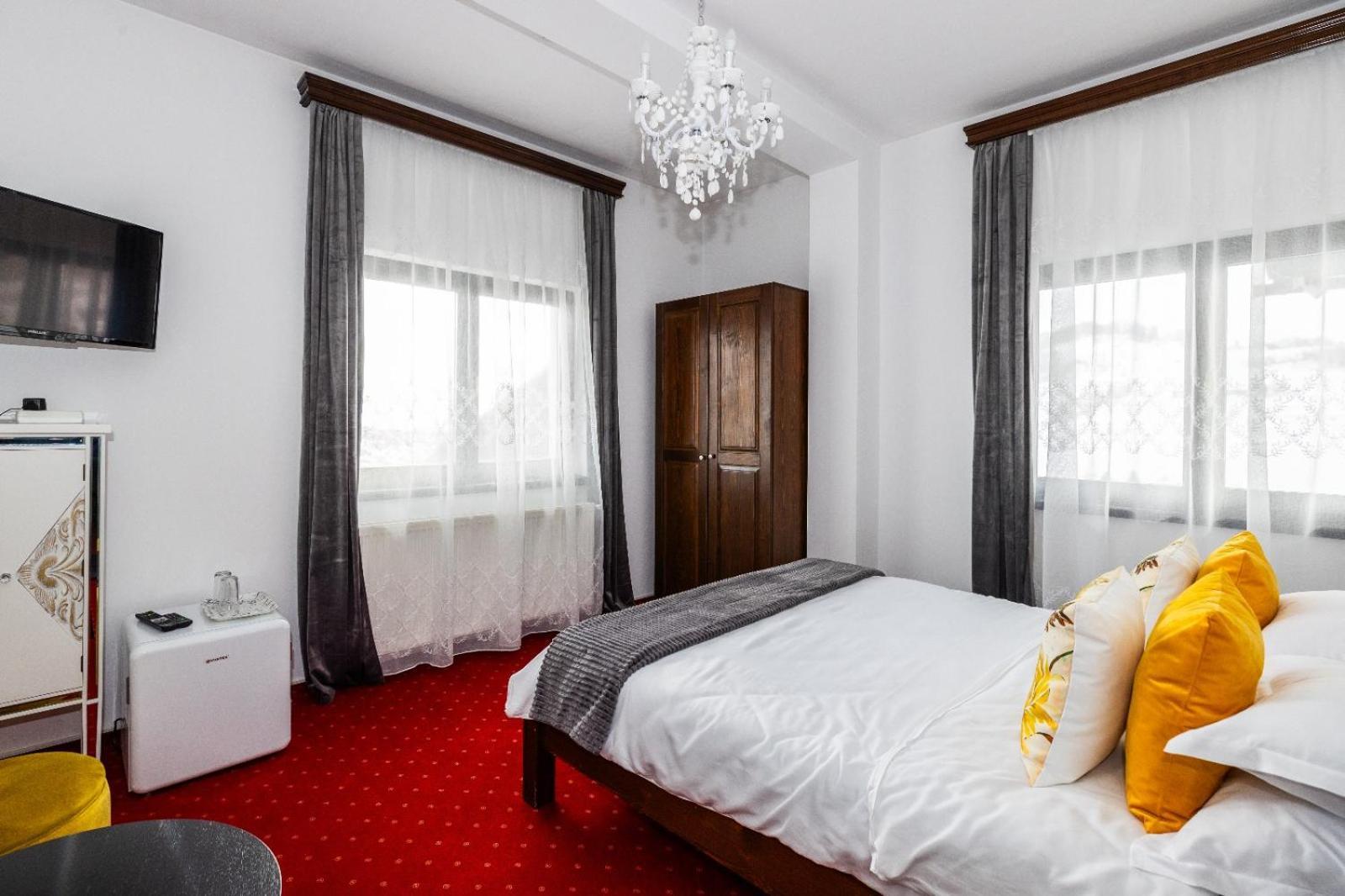Vila Luca-Hotel Sirnea Luaran gambar
